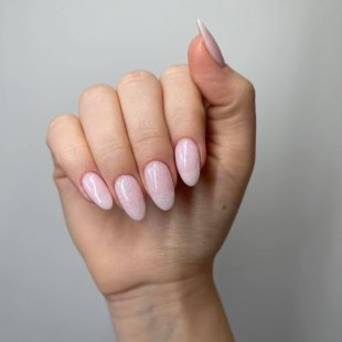 MLECZNY MANICURE TYTANOWY